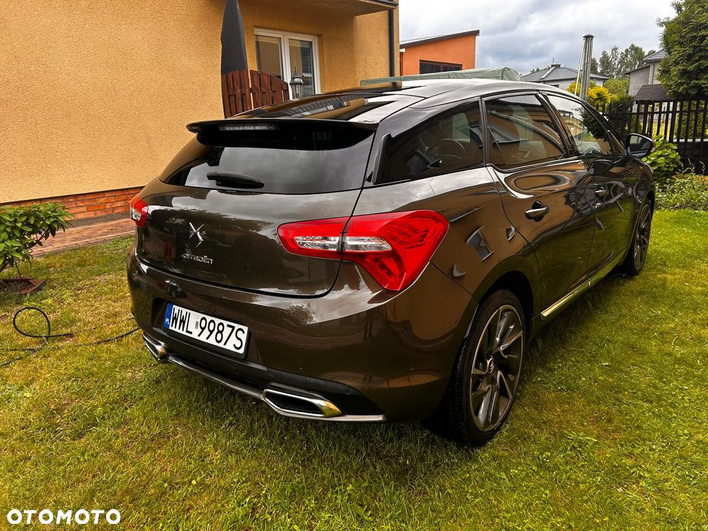 Citroën DS5 HDi 165 SoChic - 6