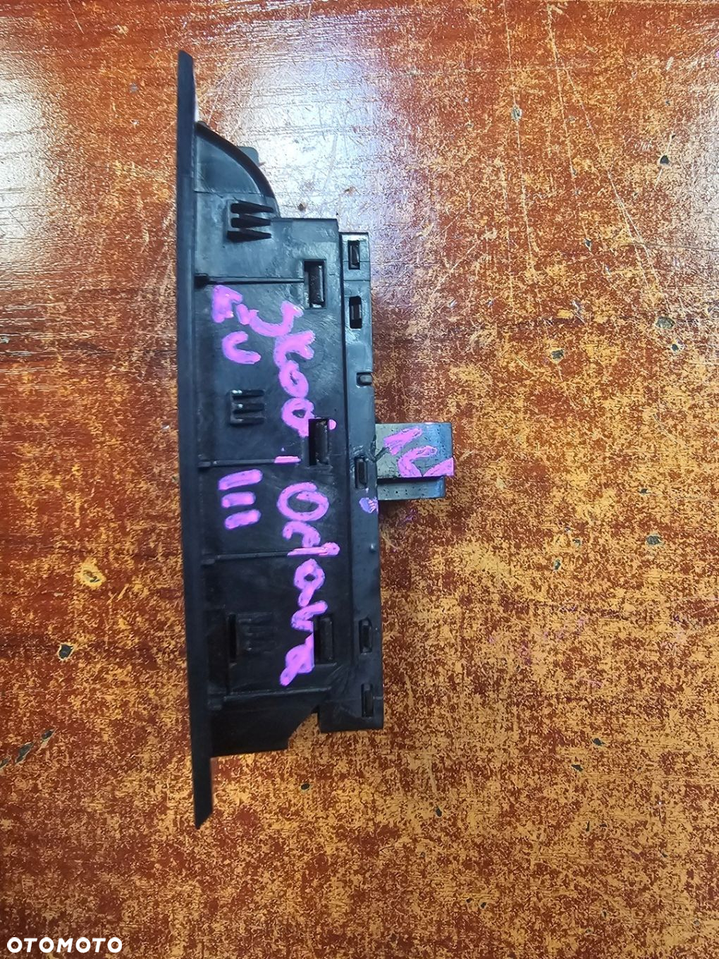 PANEL PRZEŁĄCZNIK SZYB FABIA III SKODA OCTAVIA III 3 HB EU 5E0959857A - 2