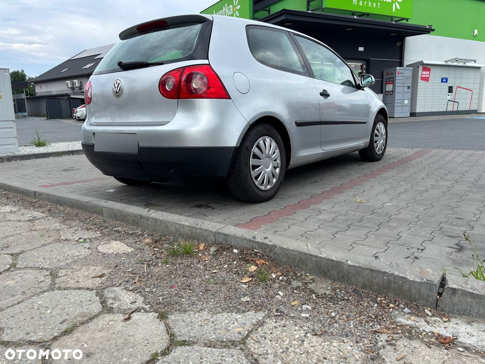 Volkswagen Golf - 5
