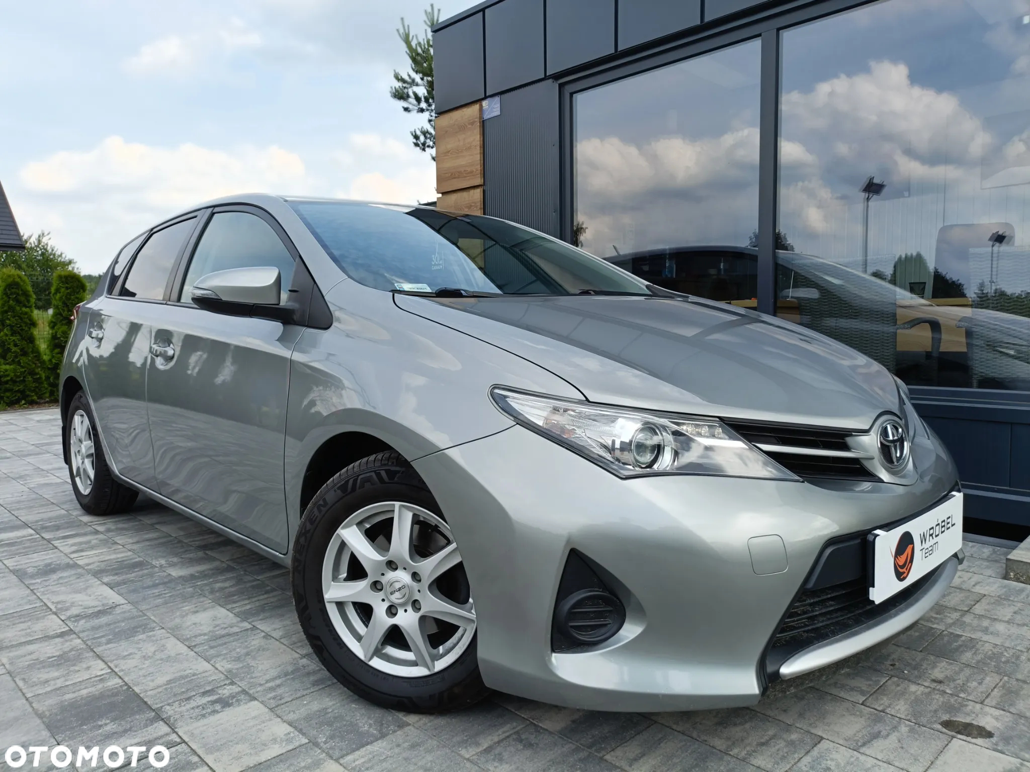 Toyota Auris 1.4 D-4D Active - 5