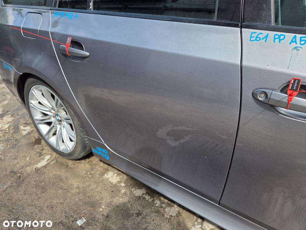 DRZWI PRAWE TYLNE BMW E61 SPACEGRAU A52/7 - 3