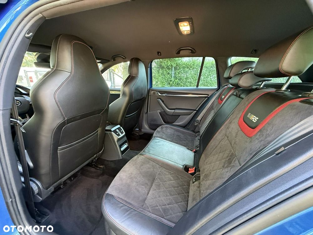 Skoda Octavia 2.0 TDI RS - 22