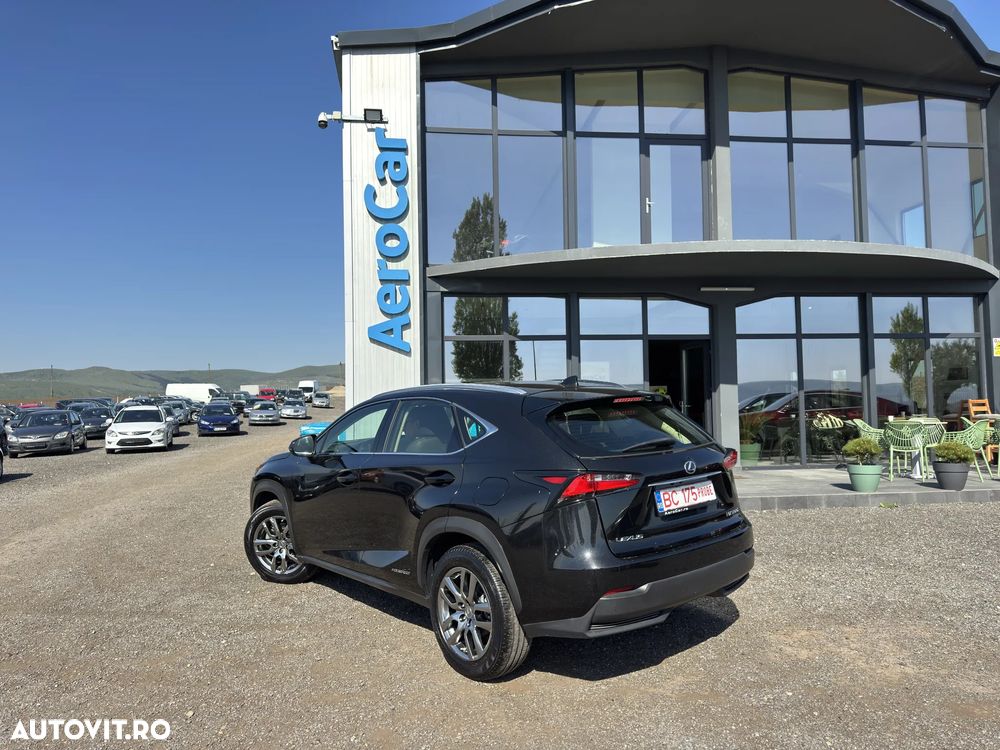 Lexus Seria NX 300h - 11