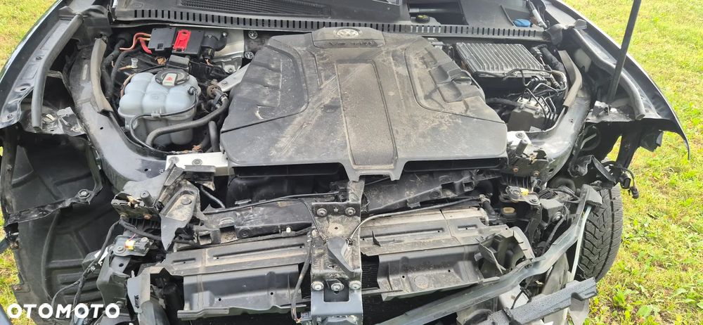 Volkswagen Touareg 3.0 V6 TDI 4Motion DPF Automatik - 11