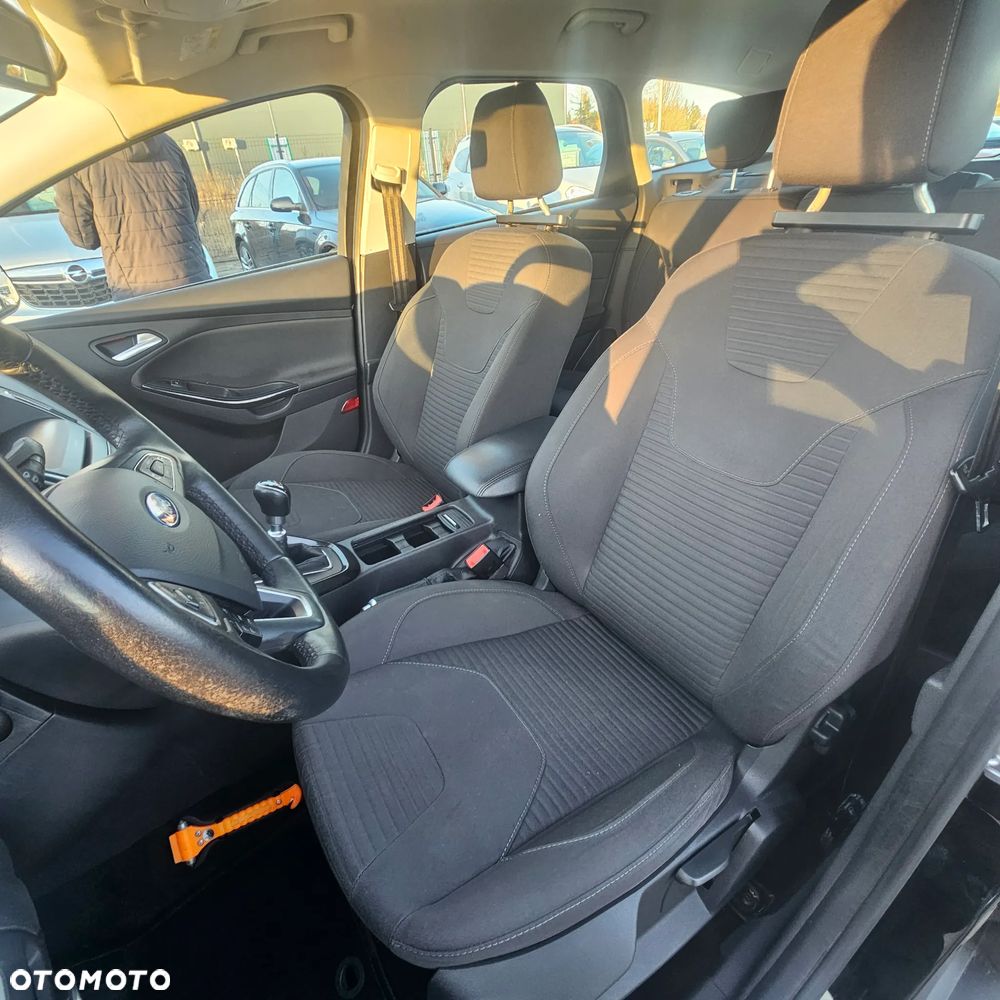 Ford Focus - 26