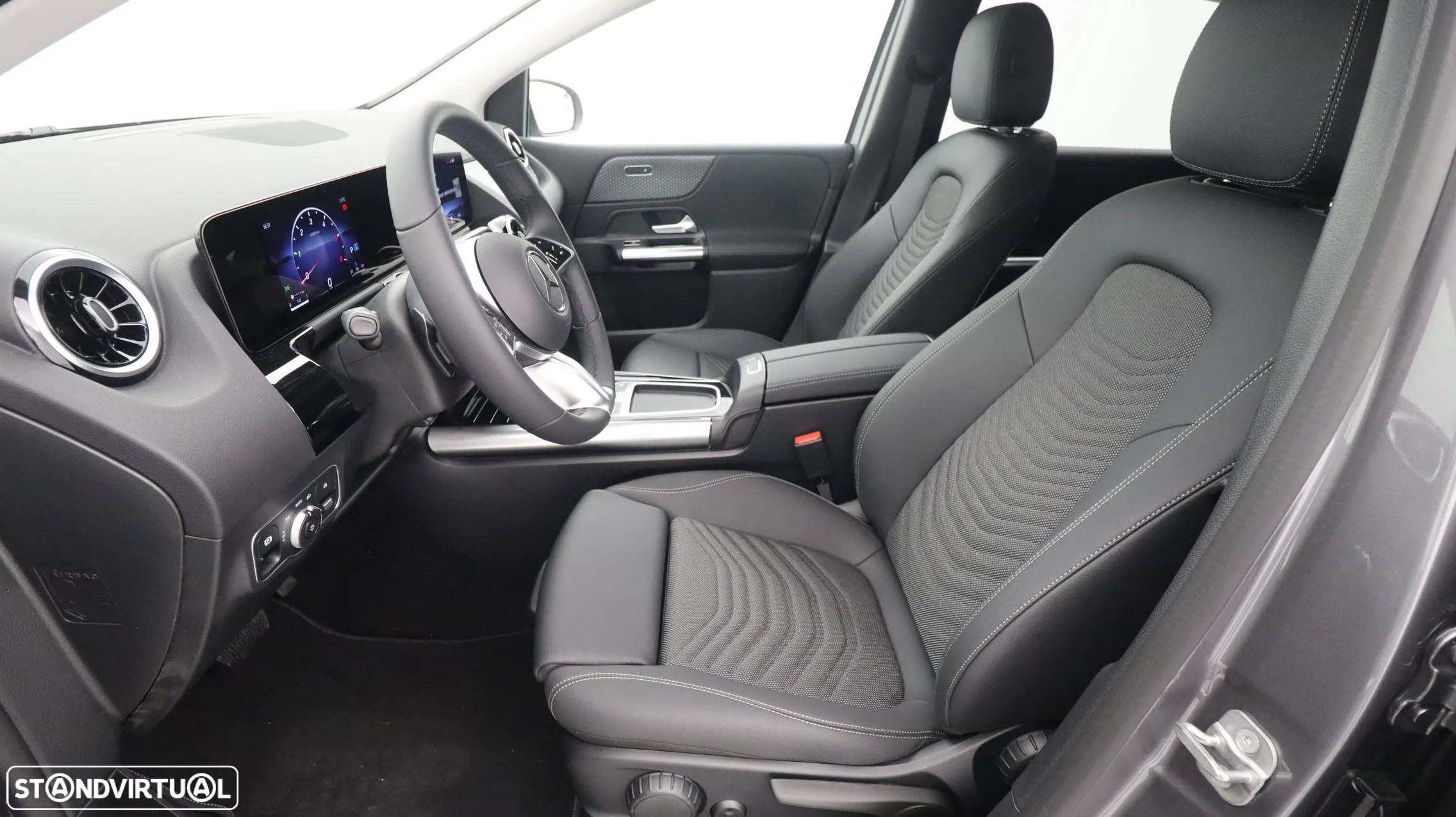 Mercedes-Benz B 180 d - 12