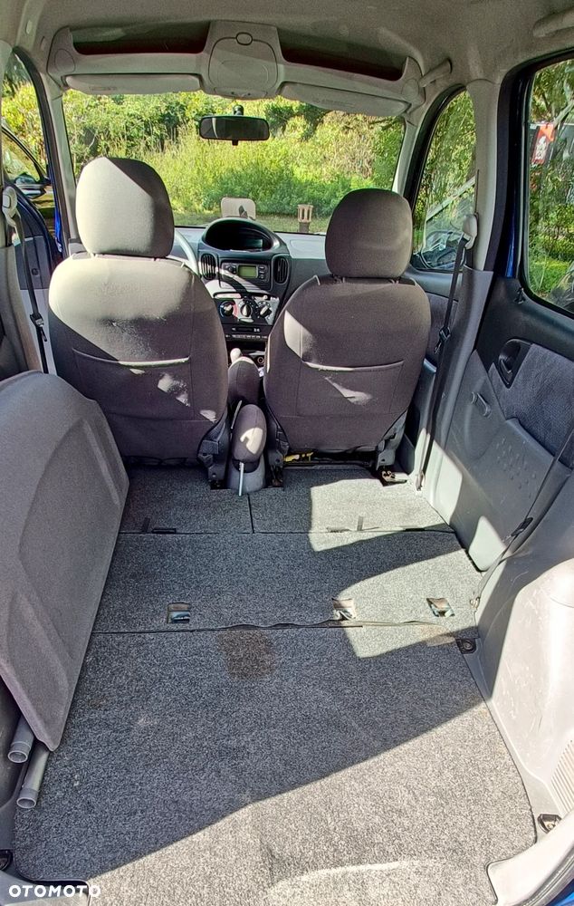 Toyota Yaris Verso 1.3 Luna - 10