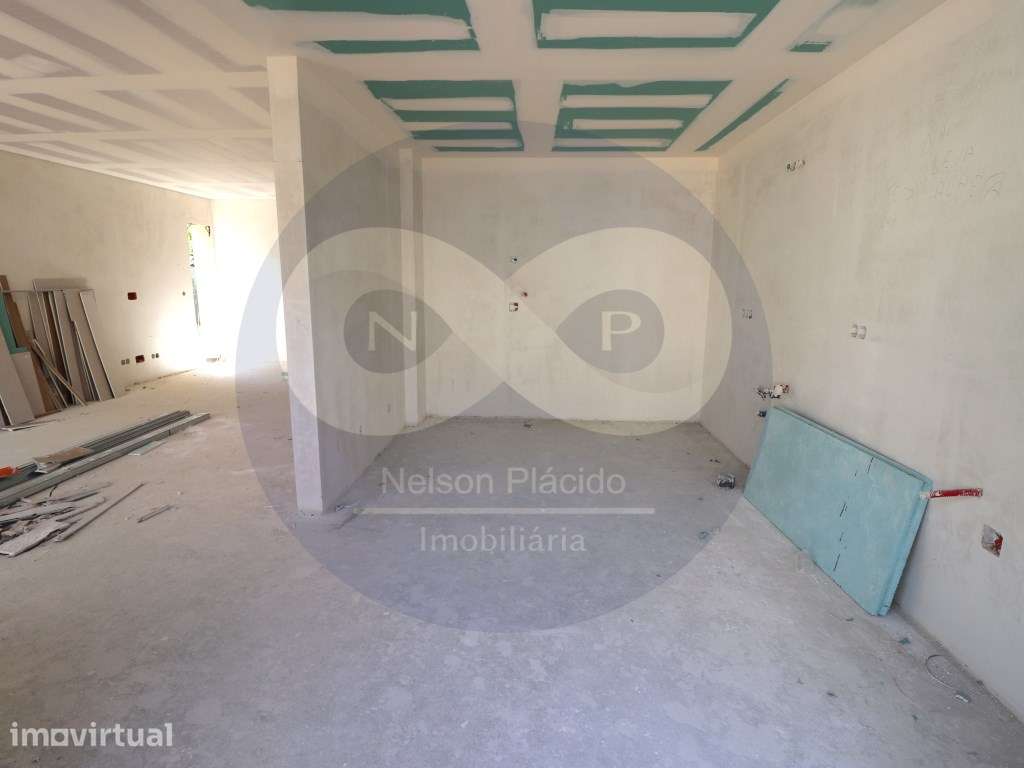 Em Construçao - Moradia Geminada em Caneças, 10 min. de Lisboa - Grande imagem: 5/21