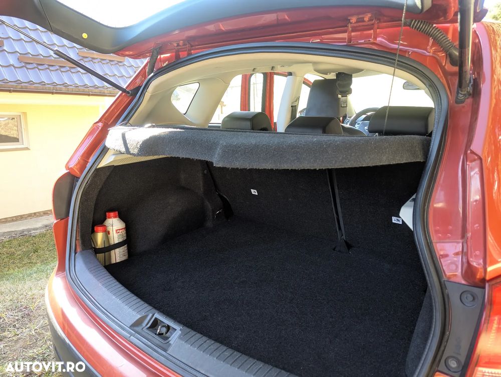 Nissan Qashqai 2.0 DCI 4 x 4 DPF tekna - 11