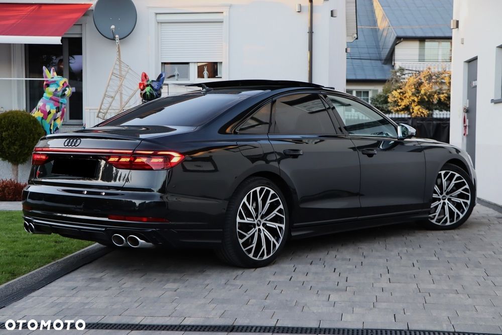 Audi S8 - 7