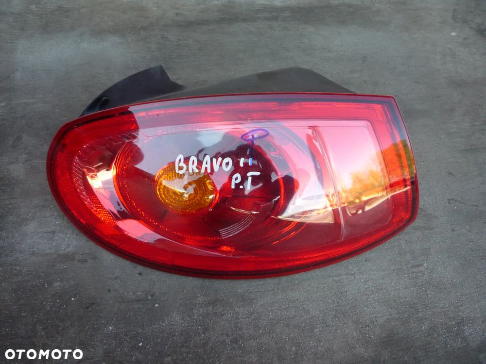 FIAT BRAVO II LAMPA TYLNA LEWA LUB PRAWA - 7