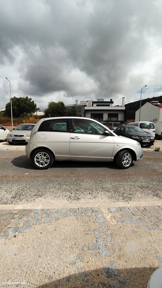 Lancia Ypsilon - 4