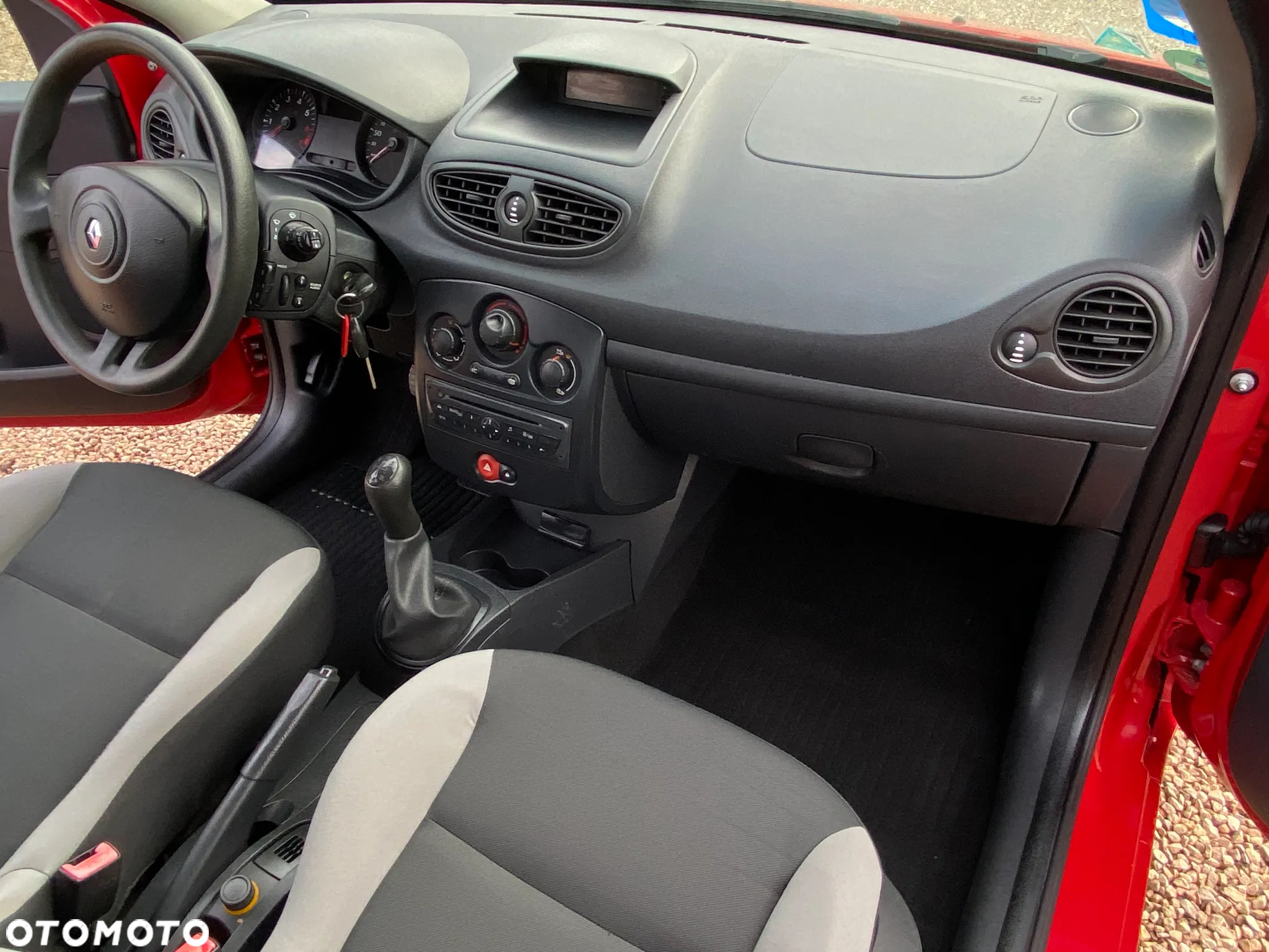 Renault Clio 1.2 16V 75 Expression - 36