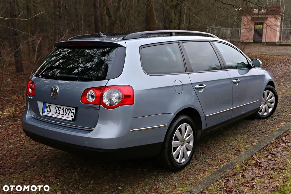 Volkswagen Passat Variant 1.9 TDI Individual Chrom dunkel - 23