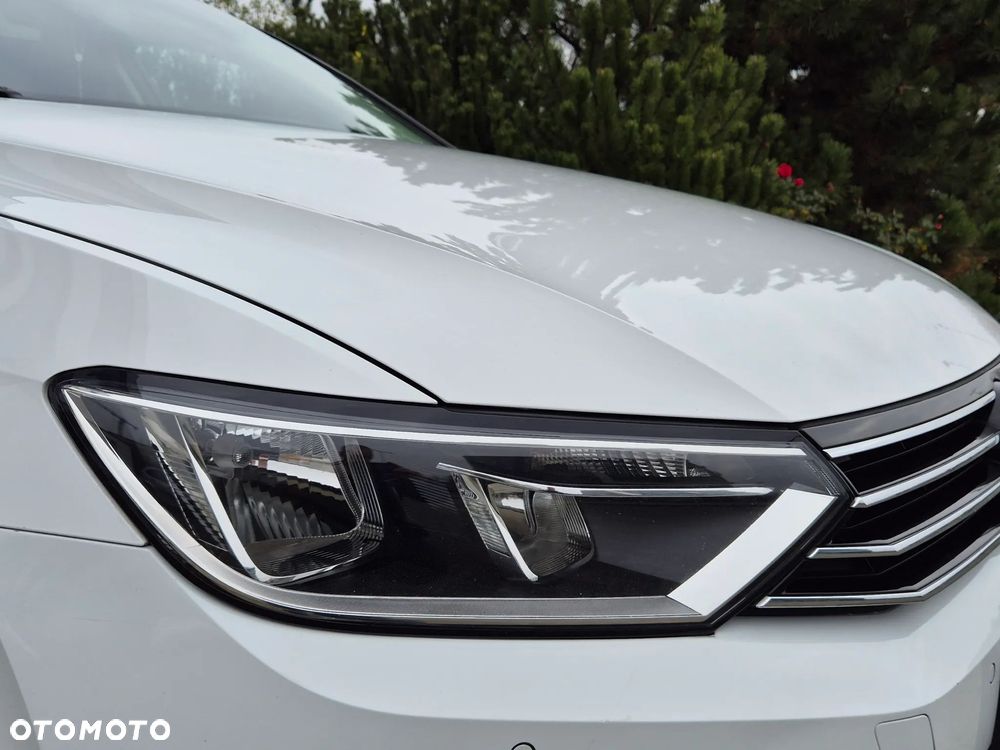 Volkswagen Passat 2.0 TDI BMT Highline - 32