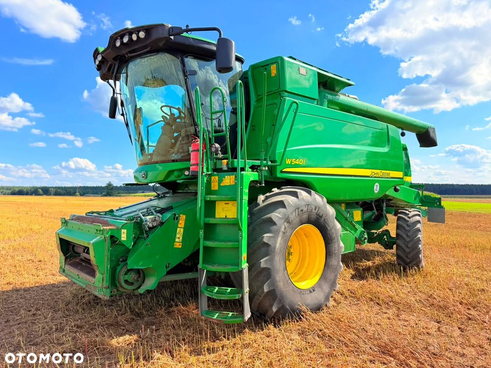 John Deere W540i - 8