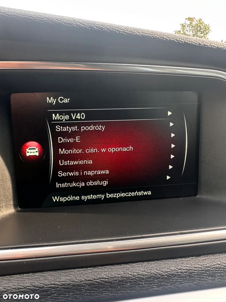 Volvo V40 T2 Drive-E R-Design Momentum - 20