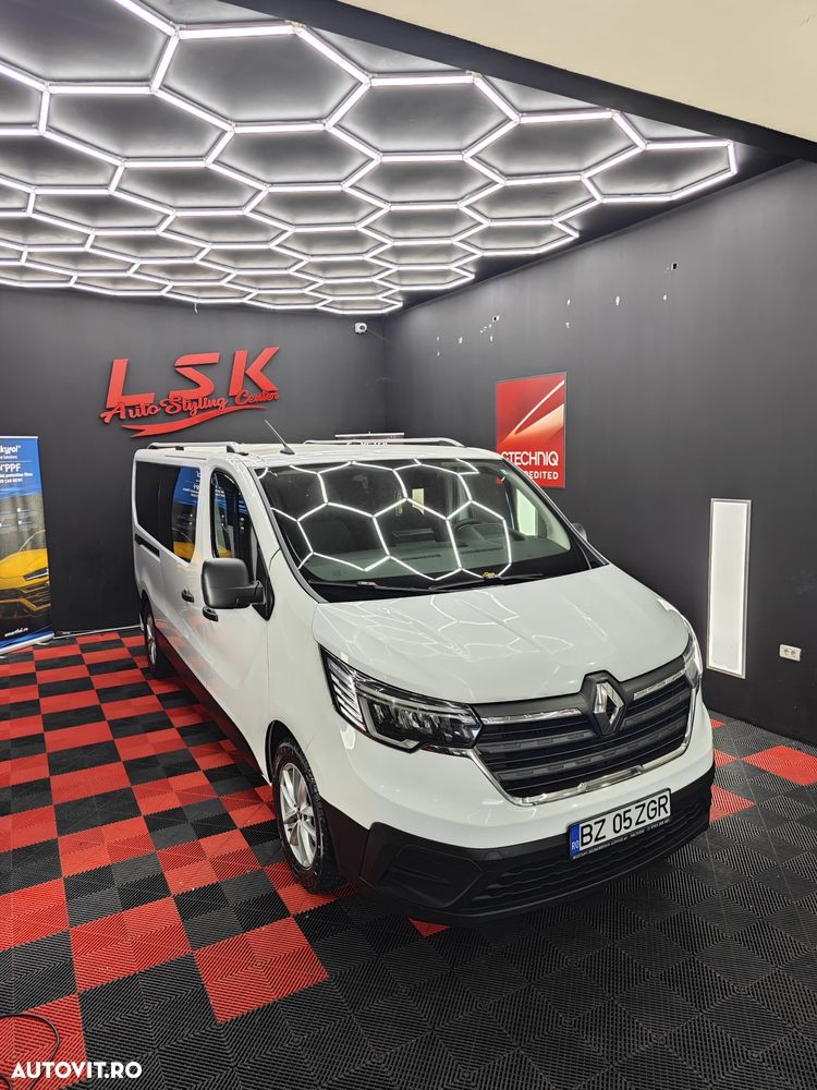 Renault Trafic Combi 2.0 Blue dCi 110 S&S L2 8+1 Zen - 8