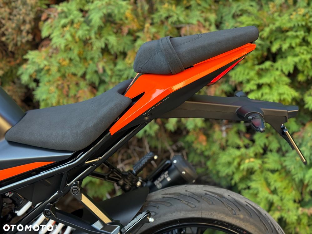 KTM RC 125 - 34