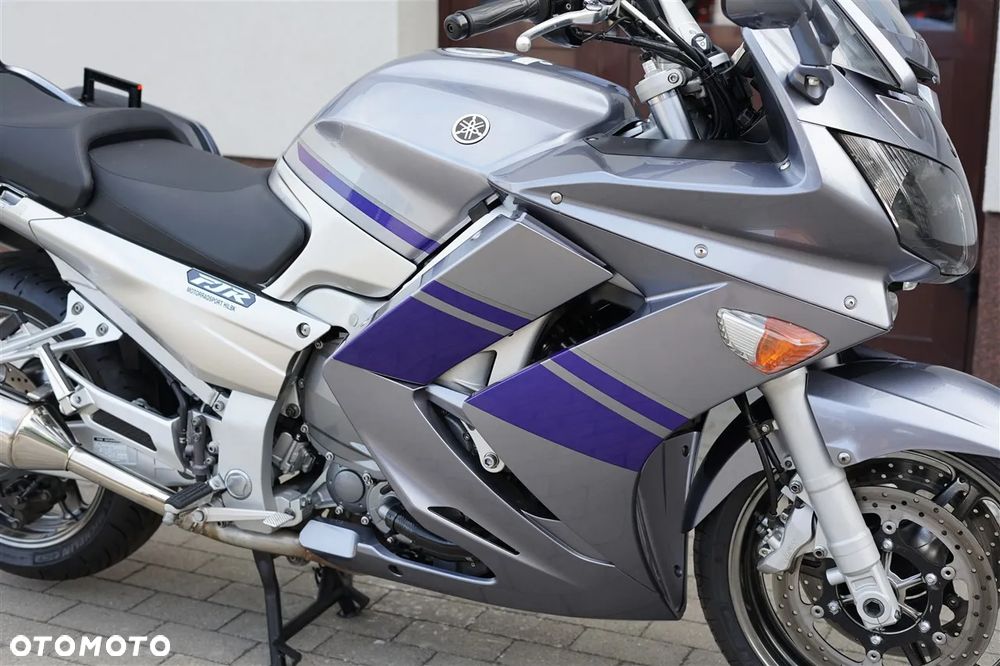 Yamaha FJR - 12