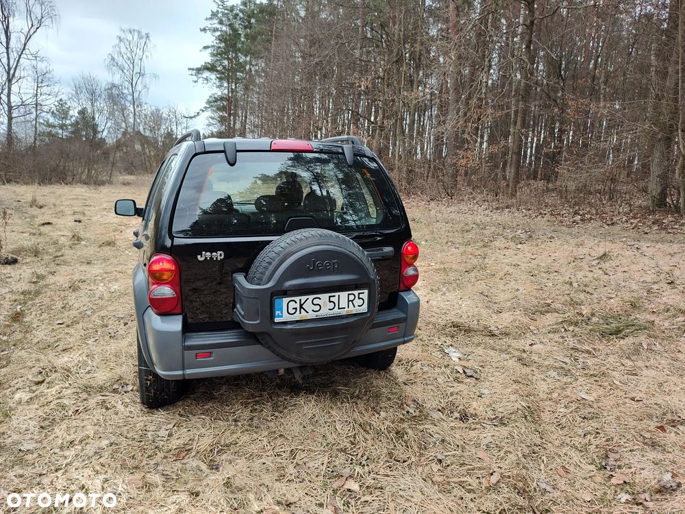 Jeep Cherokee - 10
