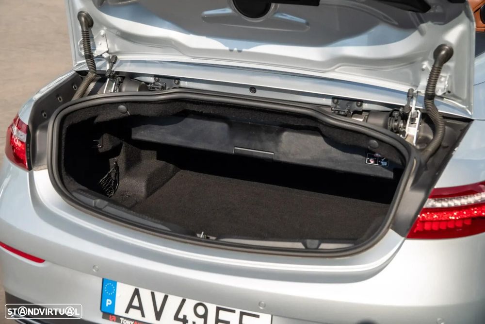Mercedes-Benz E 220 d 4Matic 9G-TRONIC AMG Line - 32