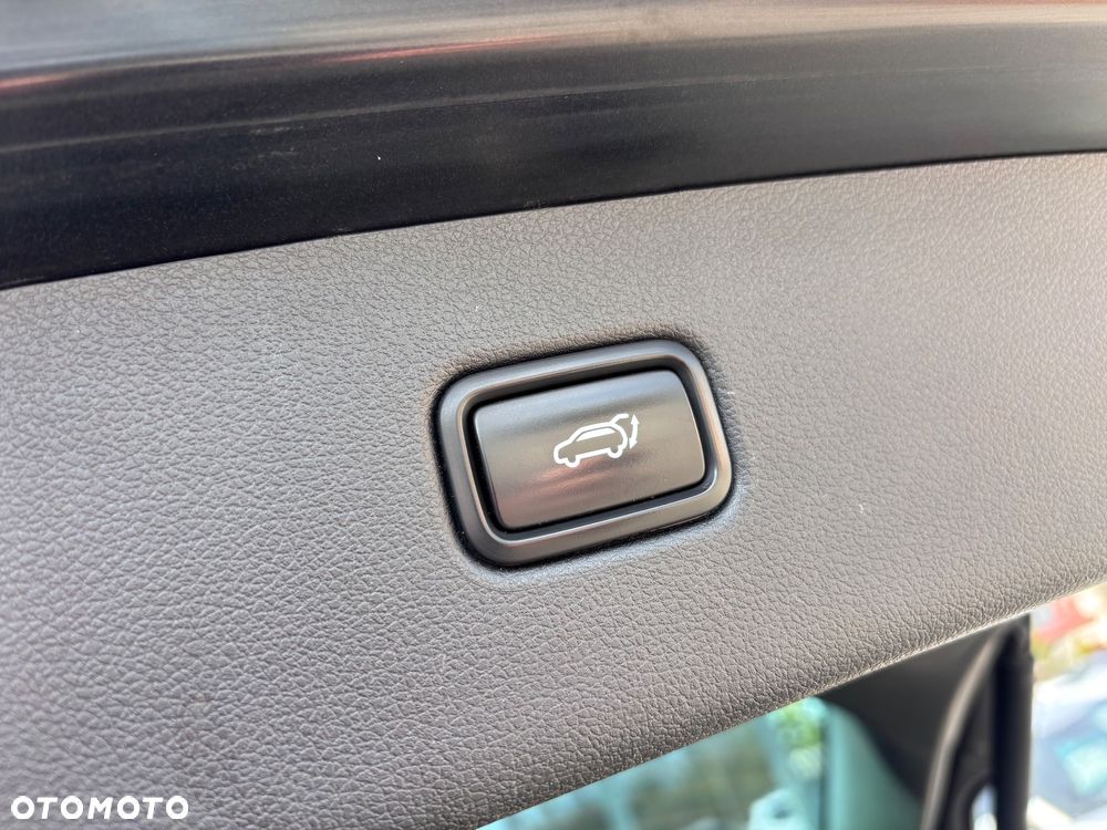 Hyundai Tucson 2.0 CRDI 4WD Automatik Premium - 35