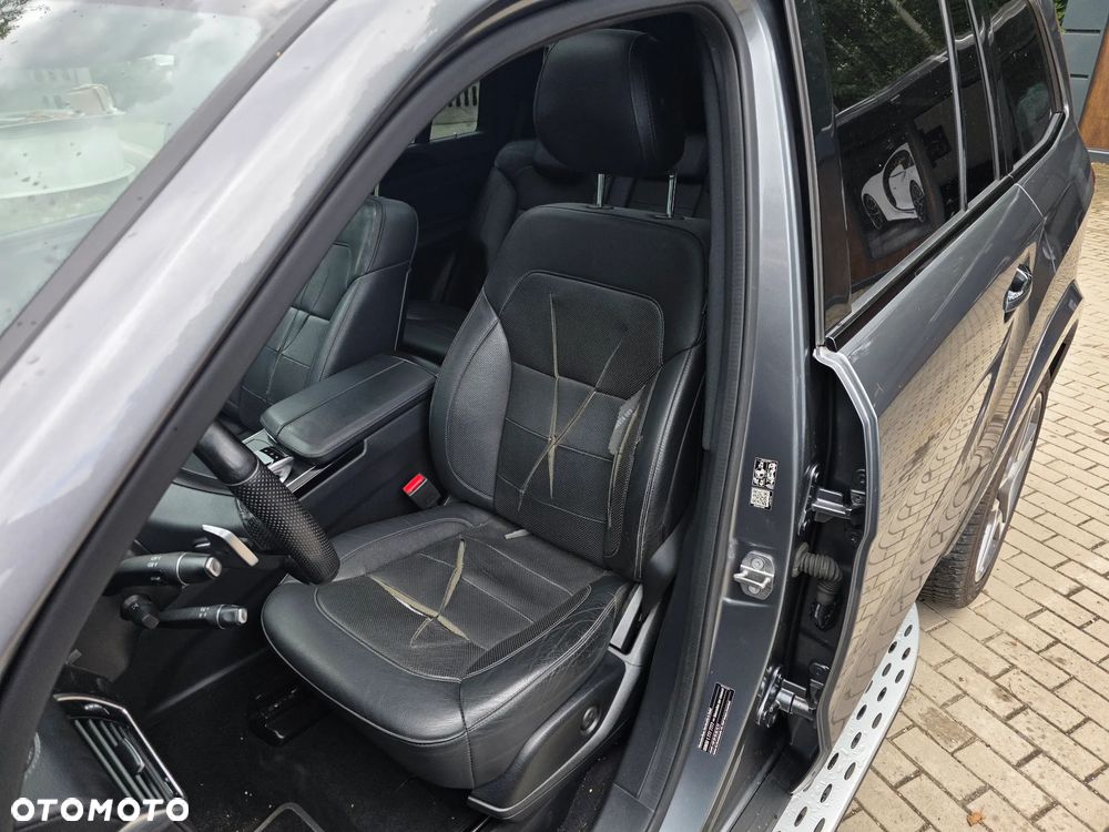 Mercedes-Benz GLS - 10