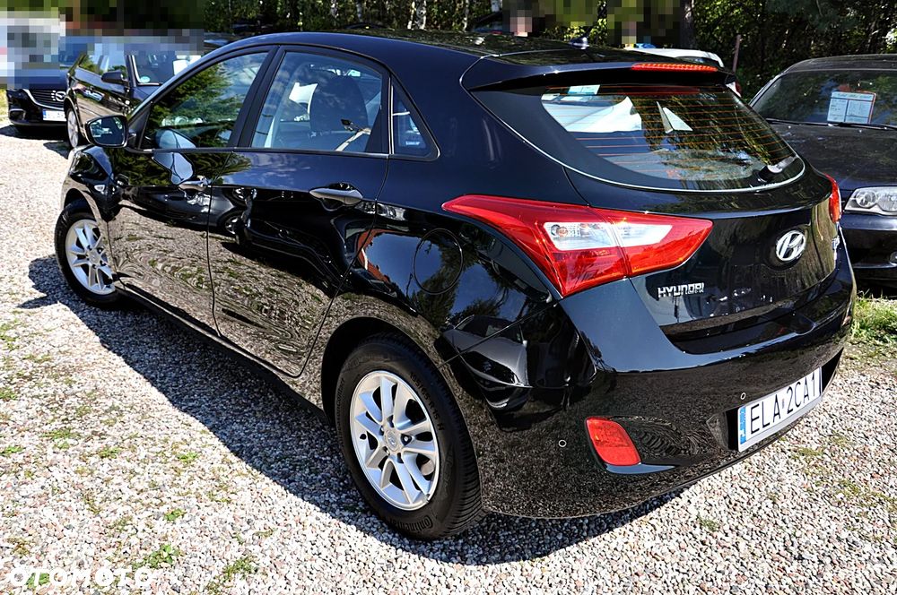 Hyundai i30 1.6 GDI Premium - 12