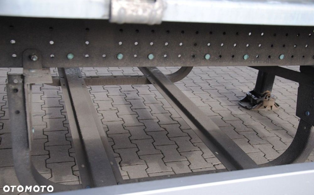 Schmitz Cargobull Varios Mega, podnoszony dach, podnoszona oś - 15