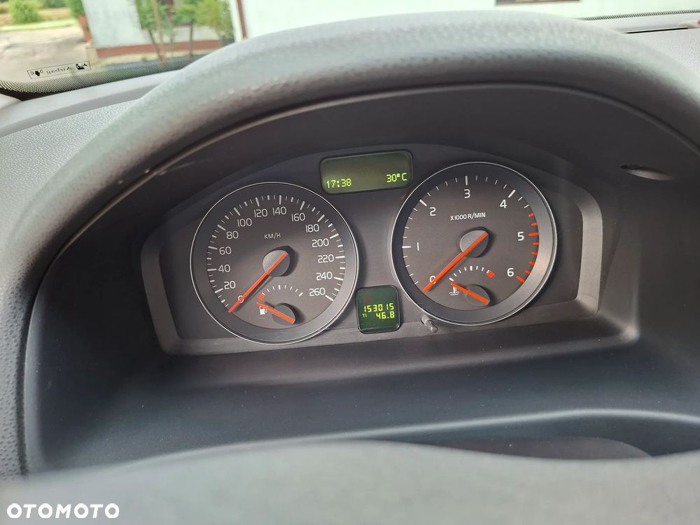 Volvo S40 2.0D - 19