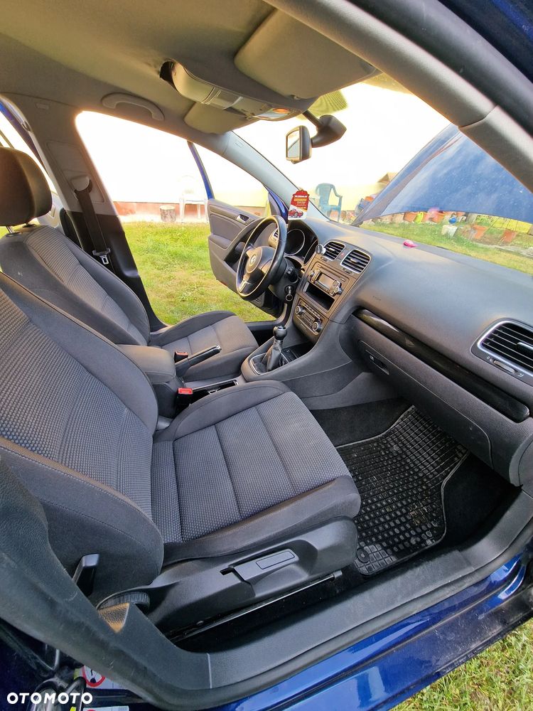 Volkswagen Golf 1.6 TDI Highline - 8