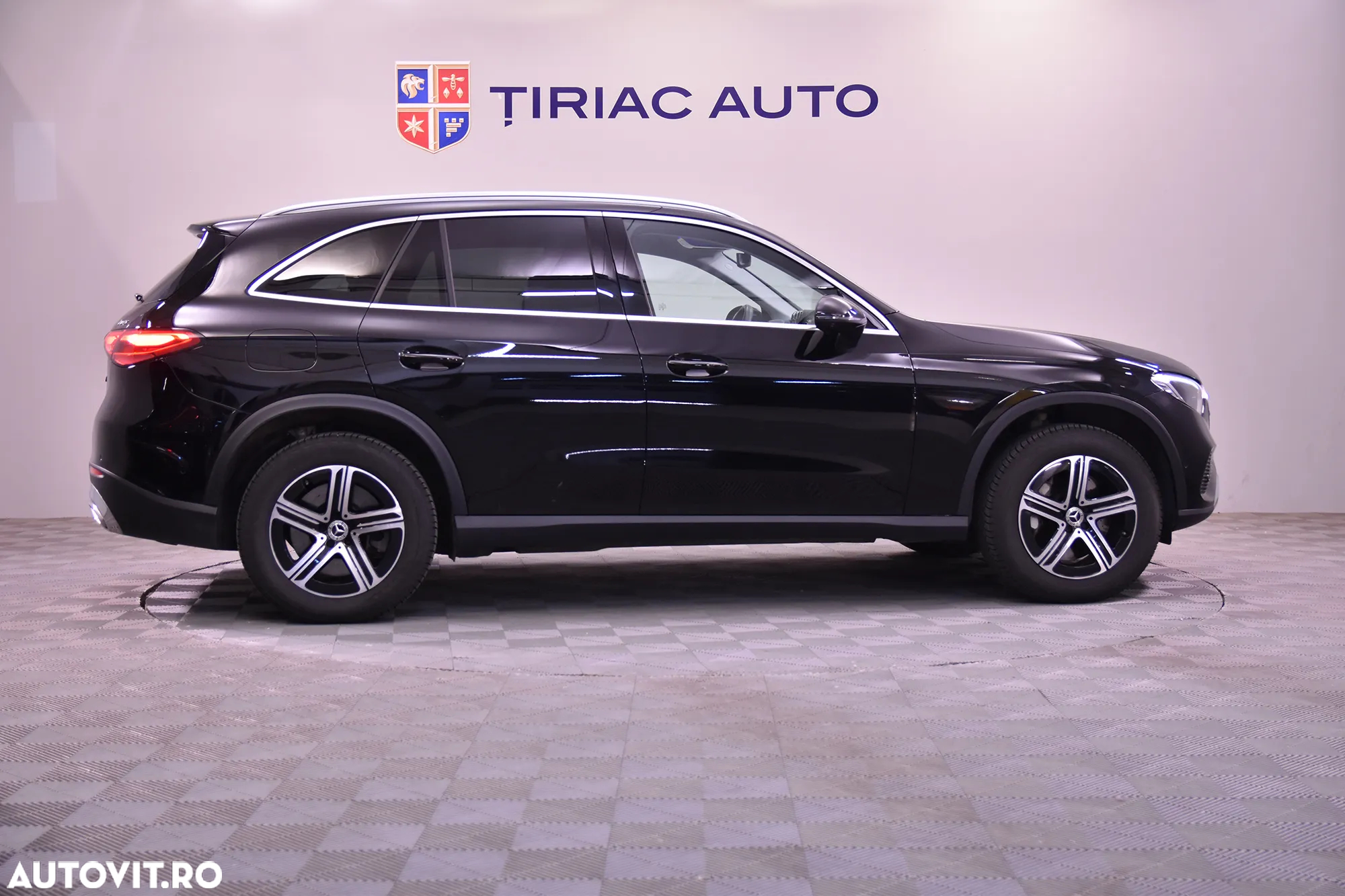 Mercedes-Benz GLC - 6