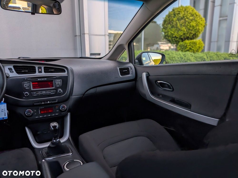 Kia Ceed 1.6 GDI L - 13