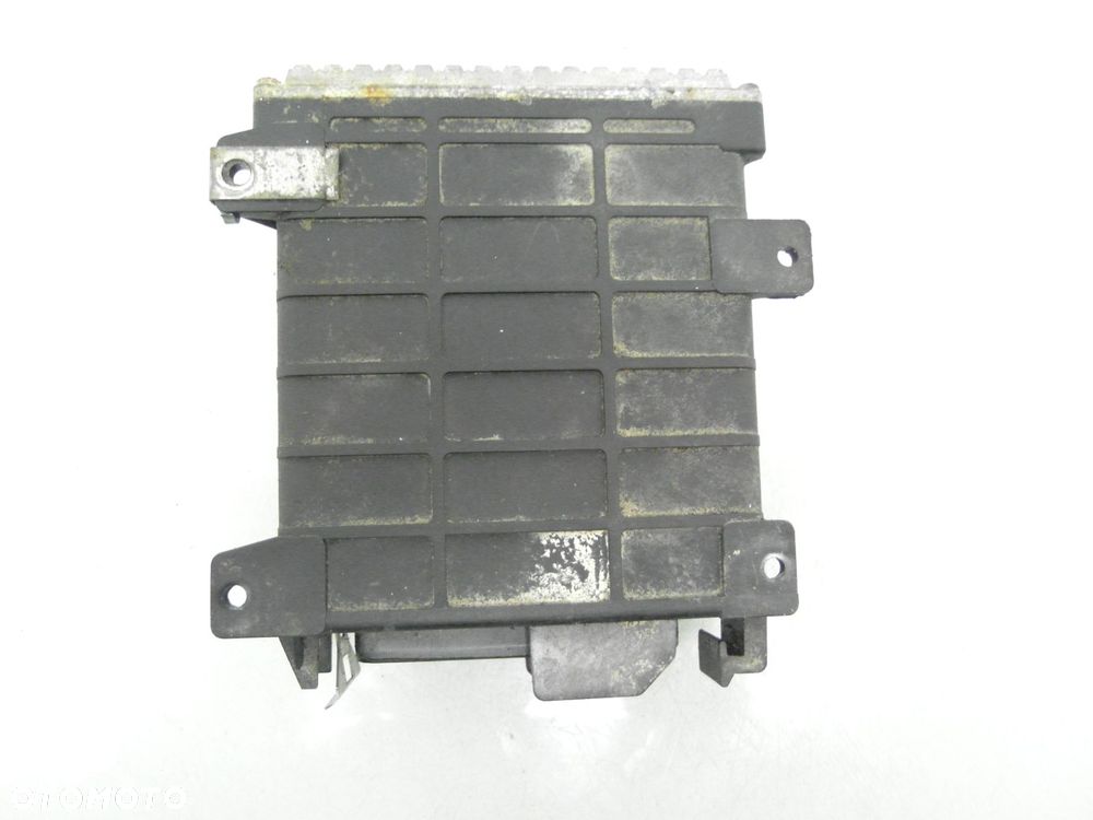 STEROWNIK VW GOLF II 1.3 Cat 0280000621 030906021J - 4