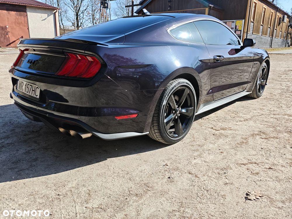 Ford Mustang 5.0 V8 GT - 6
