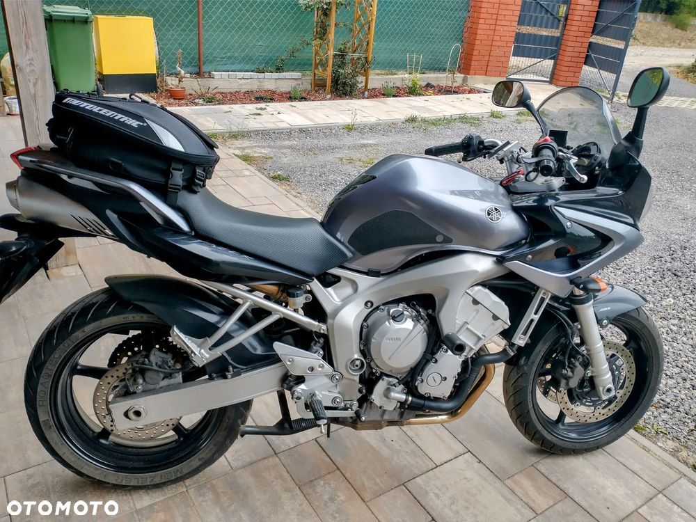 Yamaha FZ6 - 1