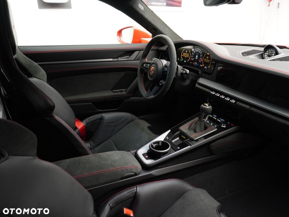 Porsche 911 GT3 PDK - 38