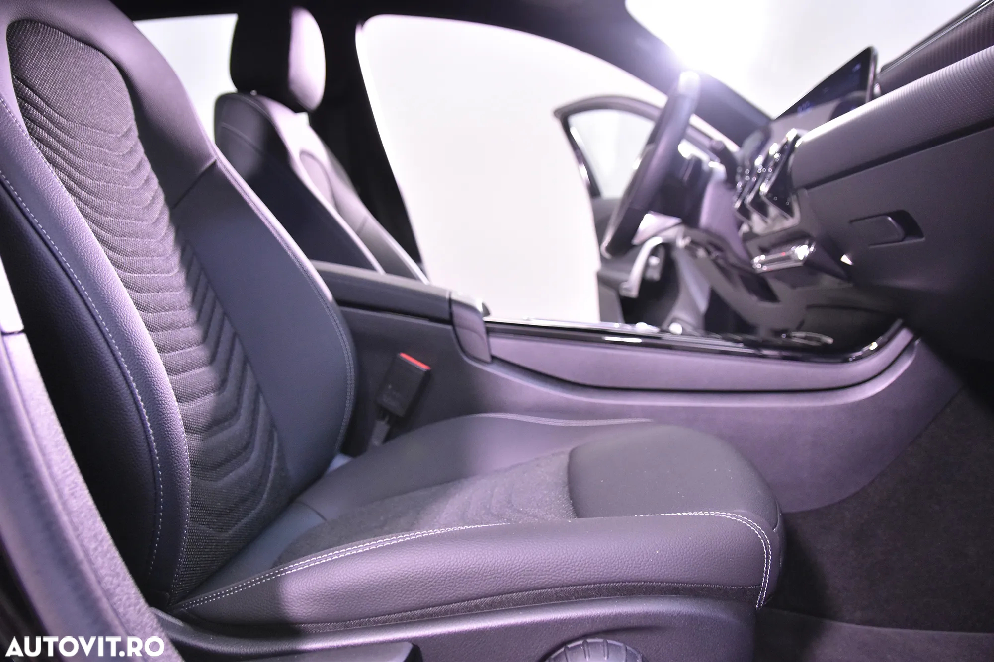 Mercedes-Benz A 180 MHEV 7G-DCT - 11