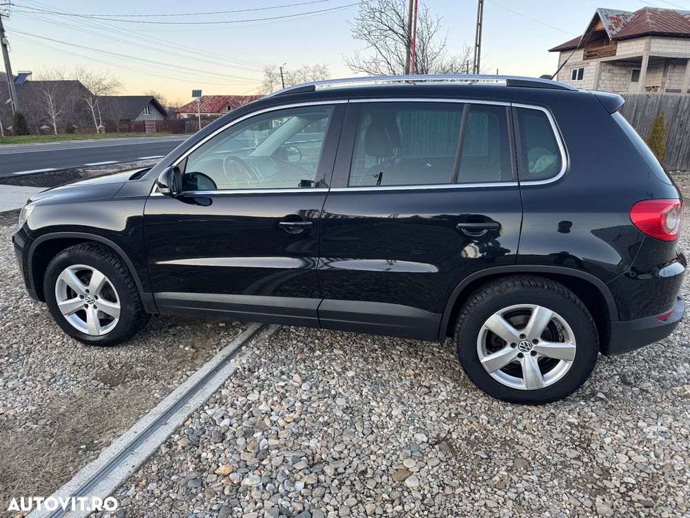 Volkswagen Tiguan 2.0 TDI DPF 4Motion BlueMotion Technology Exclusive - 23