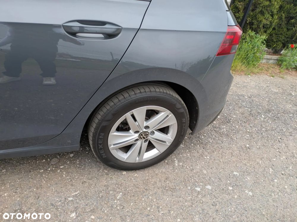 Volkswagen Golf VIII 1.5 TSI EVO Life - 21
