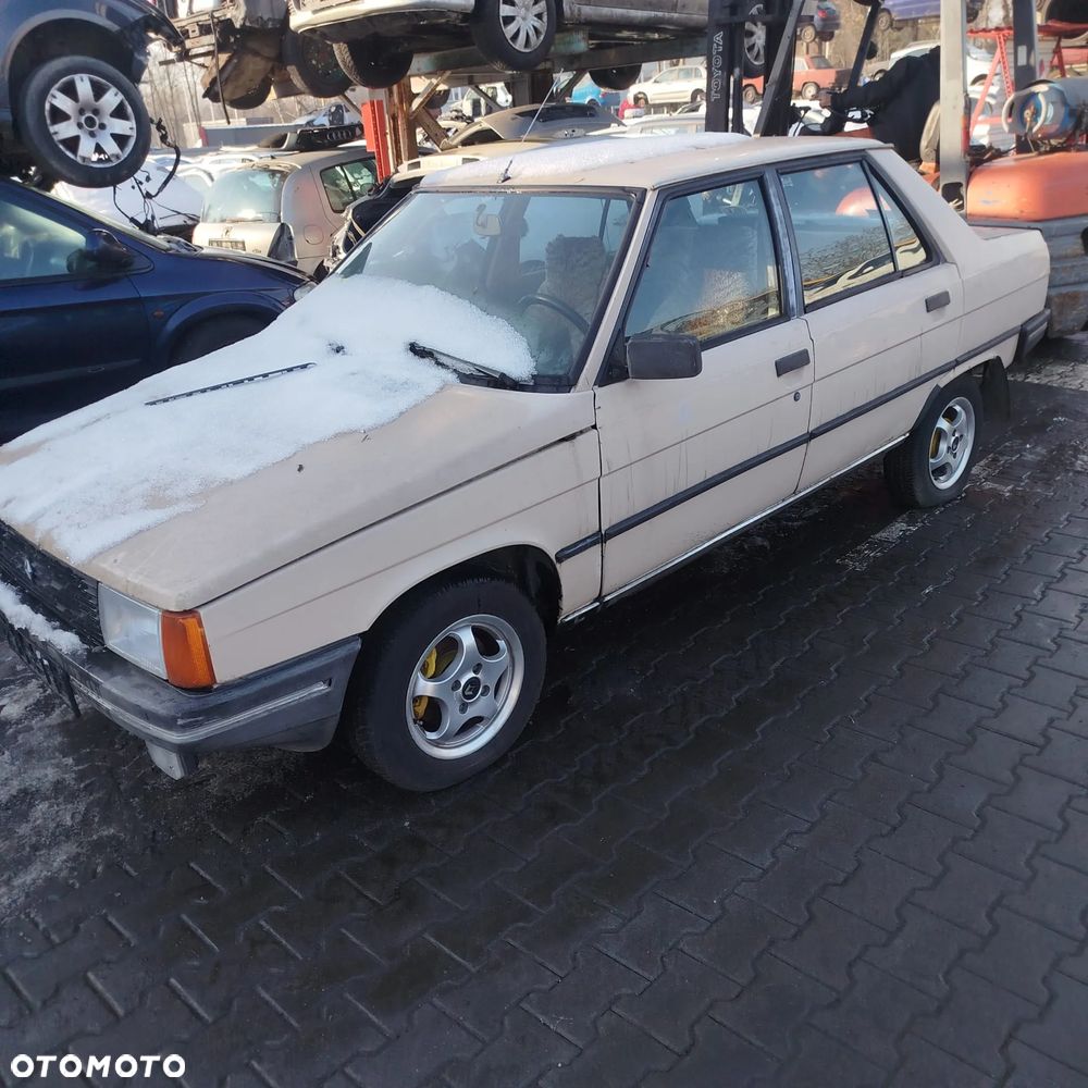 Renault 21 na części . - 3
