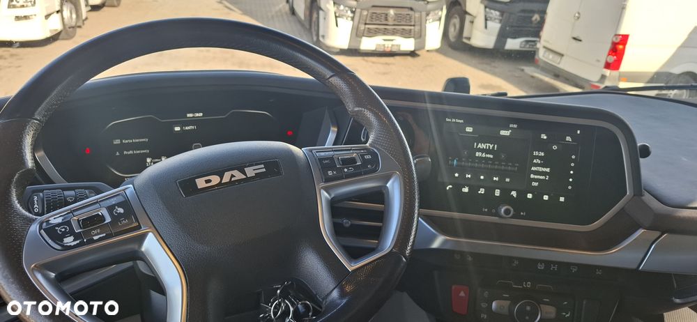 DAF XG+ - 24