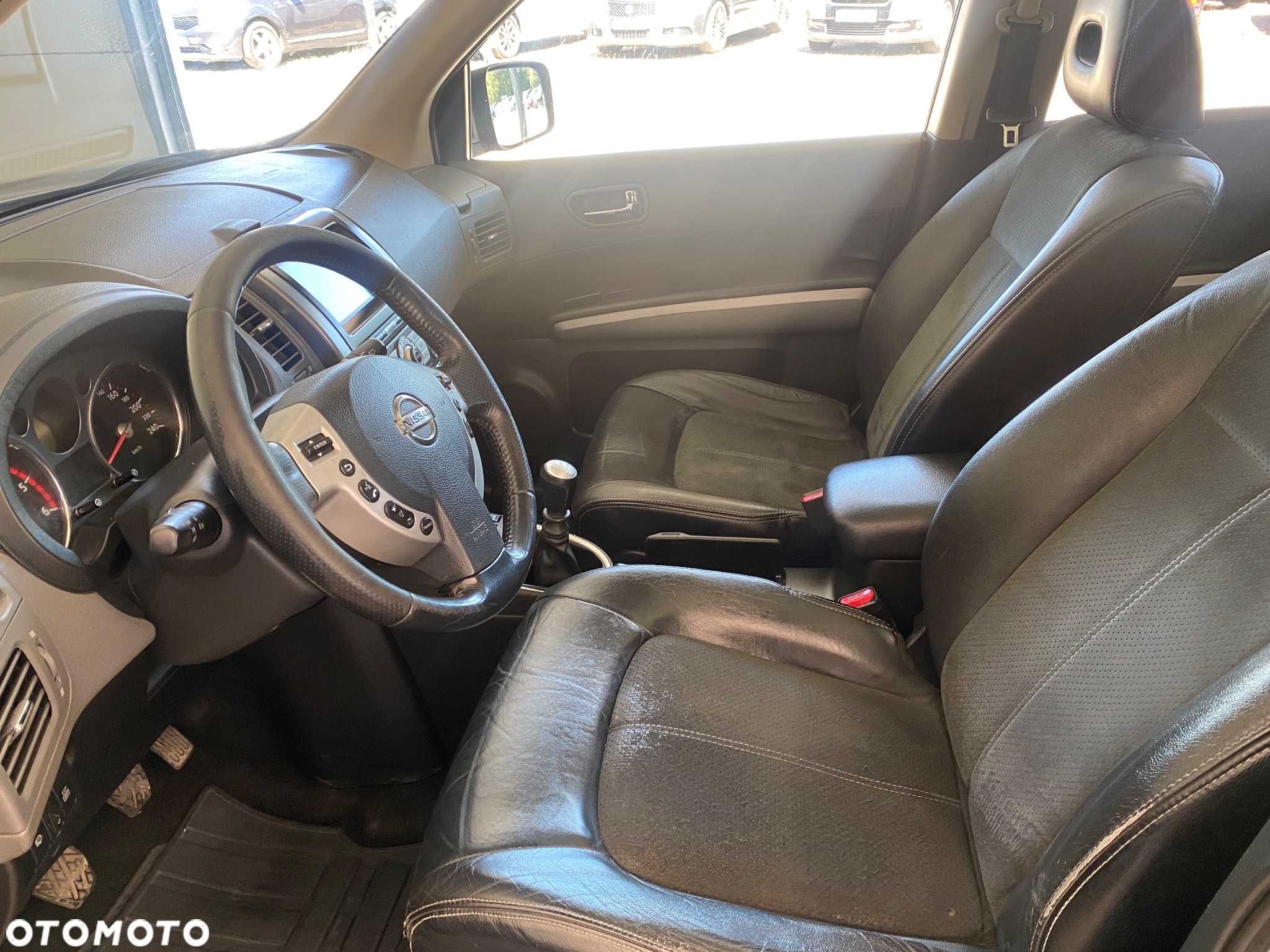 Nissan X-Trail 2.0 dCi 4x4 DPF Platinum - 16