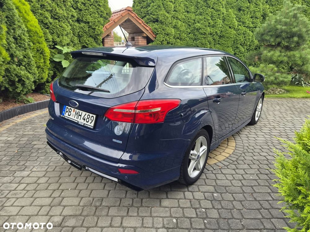 Ford Focus 1.6 FF Ambiente - 4
