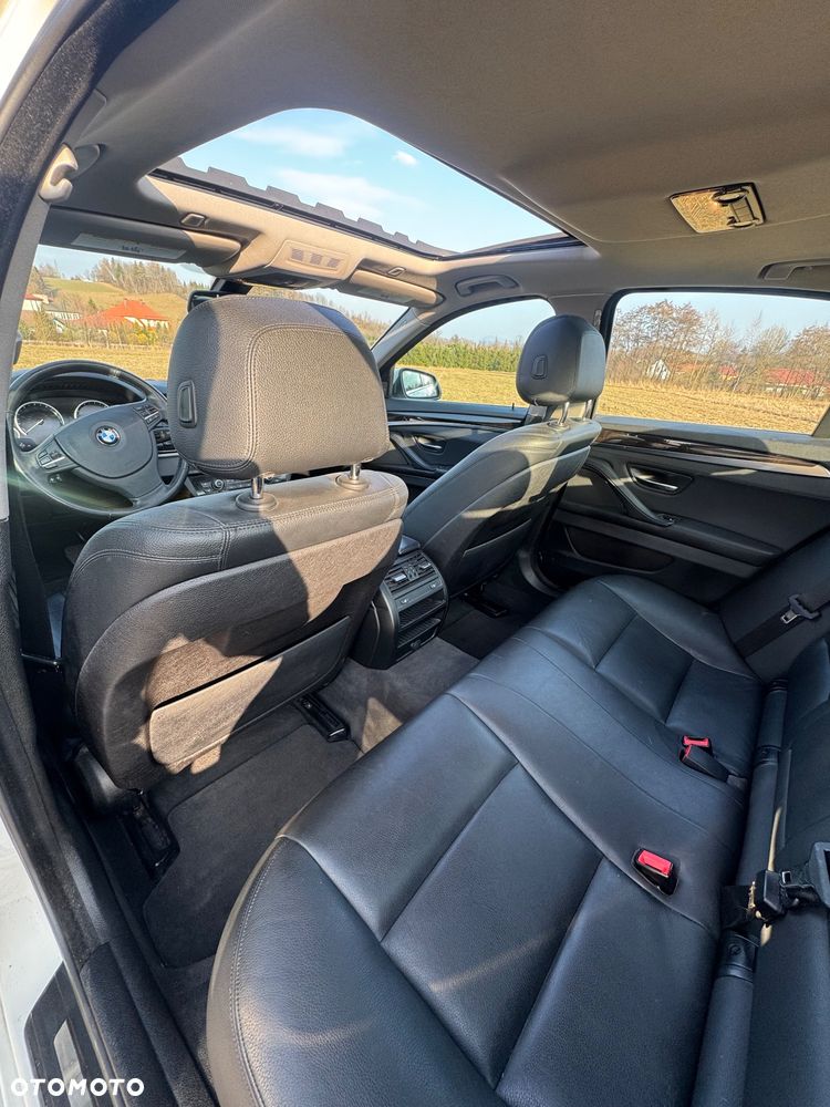 BMW Seria 5 535i xDrive Sport-Aut Luxury Line - 18