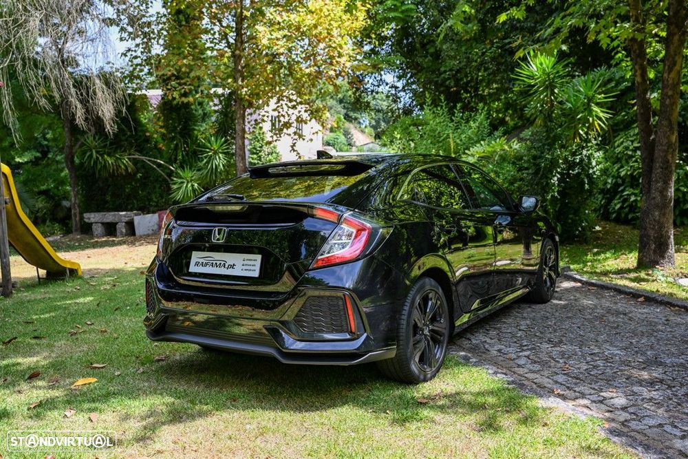 Honda Civic 1.0 i-VTEC Executive - 9