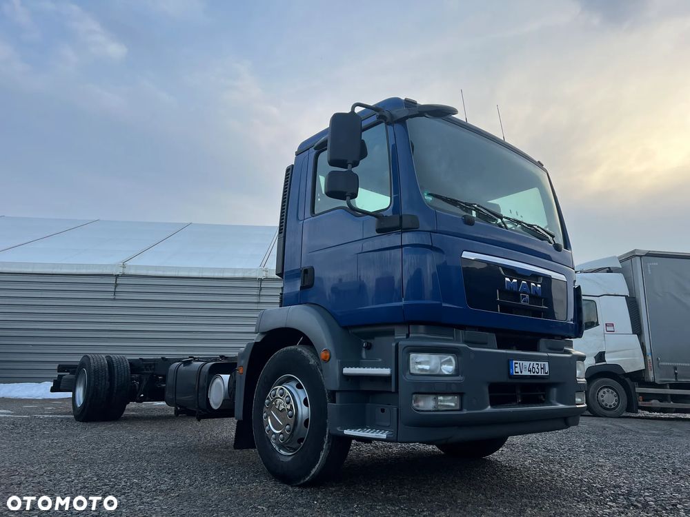 MAN TGM - 9