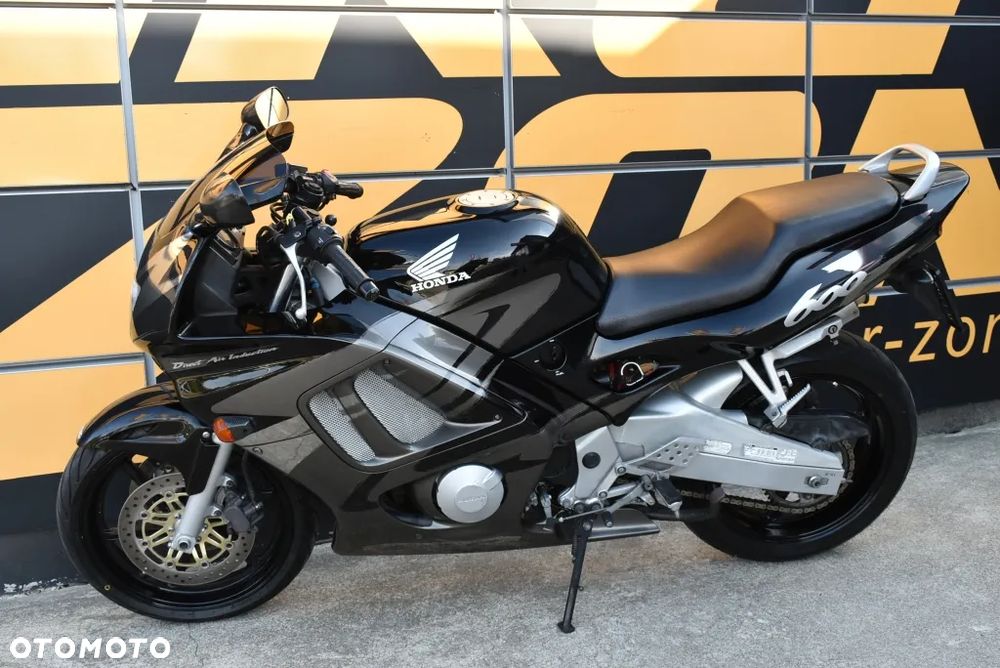 Honda CBR - 8