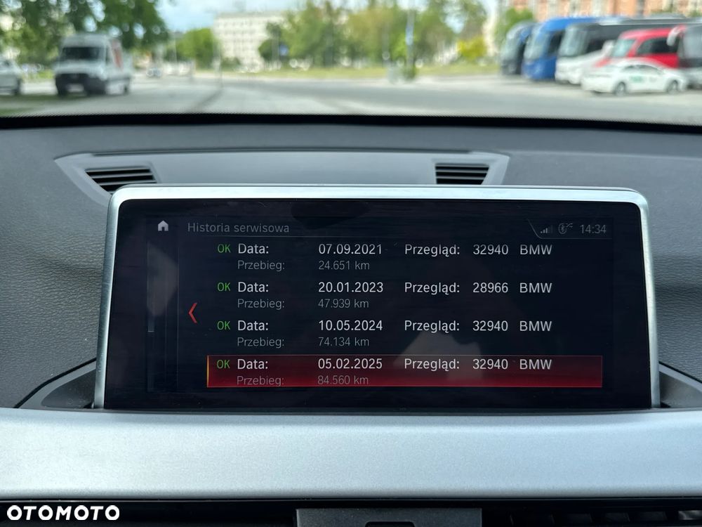 BMW X1 sDrive18i - 19